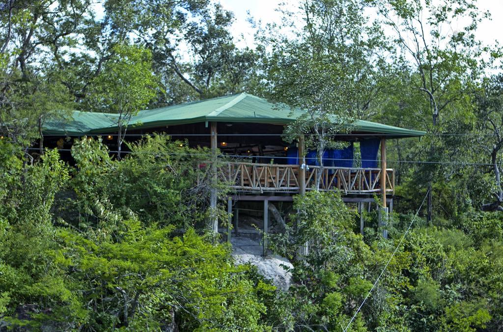 Canon De La Vieja Lodge Liberia Exterior photo